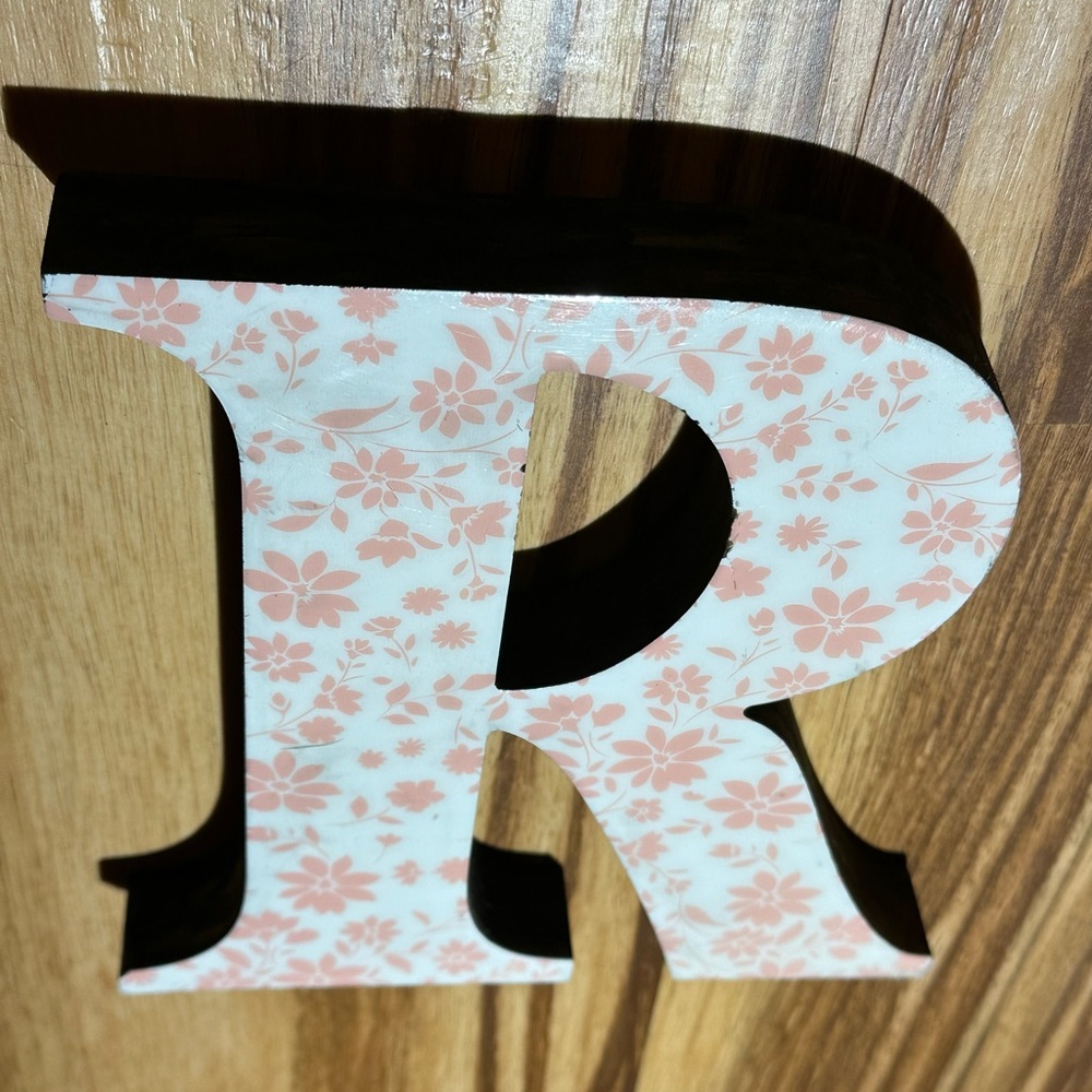 Ashland Rustic pink Letter R - Picture 5 of 8